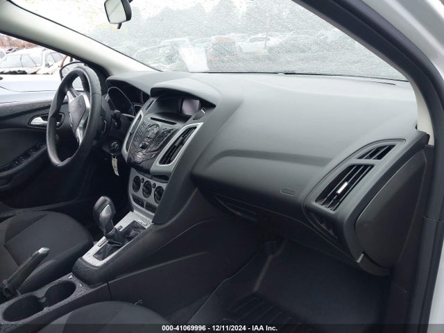 Ford FOCUS SE 2014 1FADP3F29EL213791 Image 5
