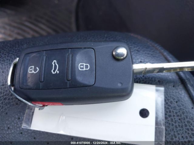 3VWL07AJ8GM228698 Volkswagen Jetta 1.8t Sel