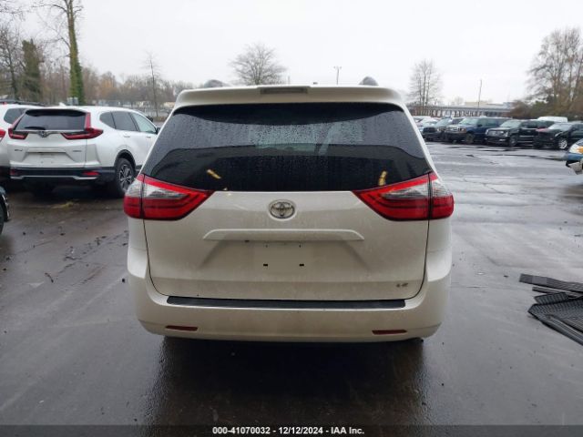 5TDKZ3DC9LS050403 Toyota SIENNA LE