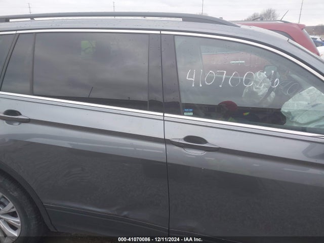 3VV3B7AX9KM046195 Volkswagen Tiguan 2.0t Se/2.0t Sel/2.0t Sel R-line/2.0t Sel R-line Black