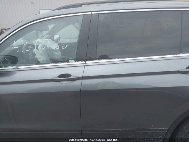 3VV3B7AX9KM046195 Volkswagen Tiguan 2.0t Se/2.0t Sel/2.0t Sel R-line/2.0t Sel R-line Black
