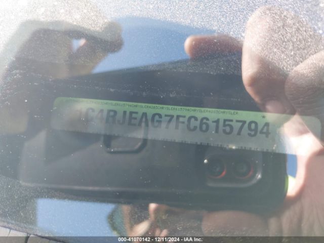 1C4RJEAG7FC615794 Jeep Grand Cherokee Altitude