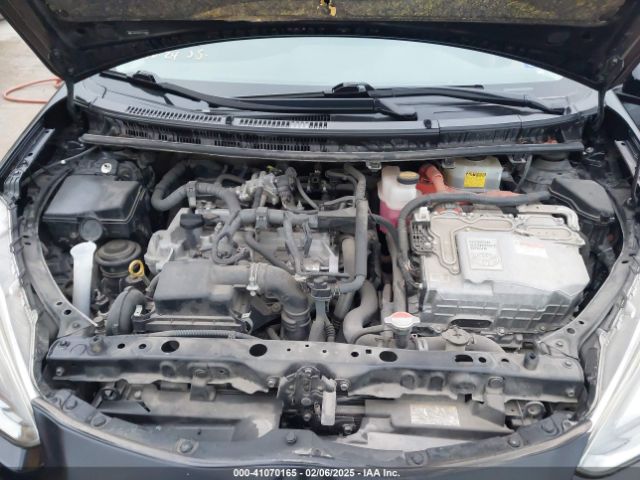 JTDKDTB31G1122649 Toyota Prius C Two