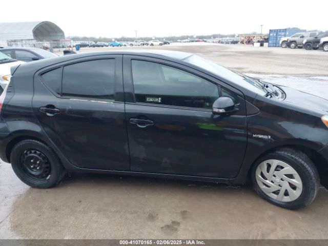 JTDKDTB31G1122649 Toyota Prius C Two