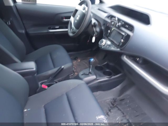 JTDKDTB31G1122649 Toyota Prius C Two