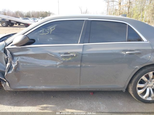 2C3CCAAG6JH304263 Chrysler 300 Touring L