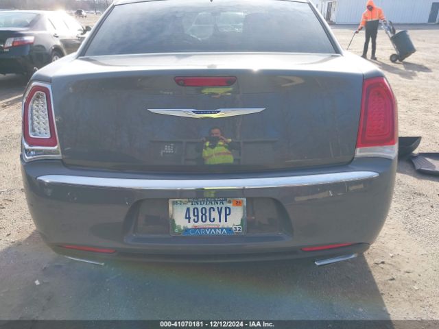 2C3CCAAG6JH304263 Chrysler 300 Touring L
