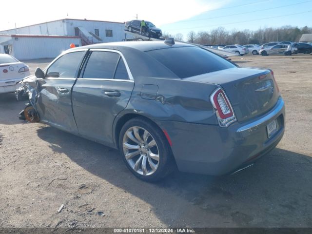 2C3CCAAG6JH304263 Chrysler 300 Touring L