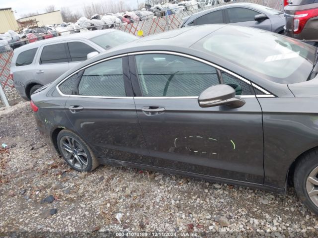3FA6P0RU5LR156976 Ford Fusion Hybrid Titanium