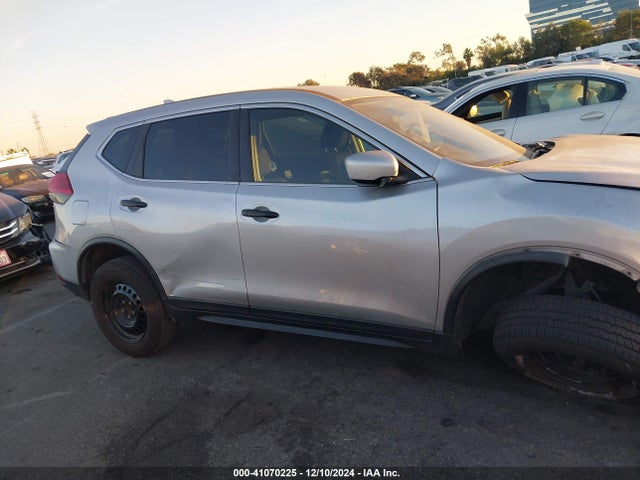 JN8AT2MT7HW383606 Nissan Rogue