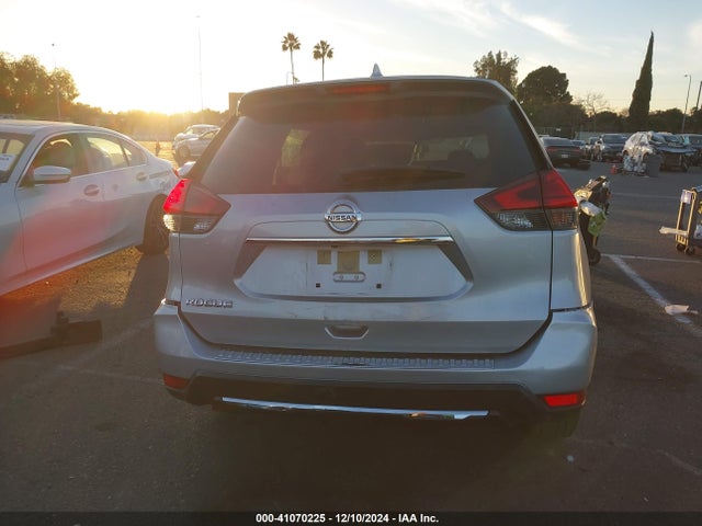 JN8AT2MT7HW383606 Nissan Rogue