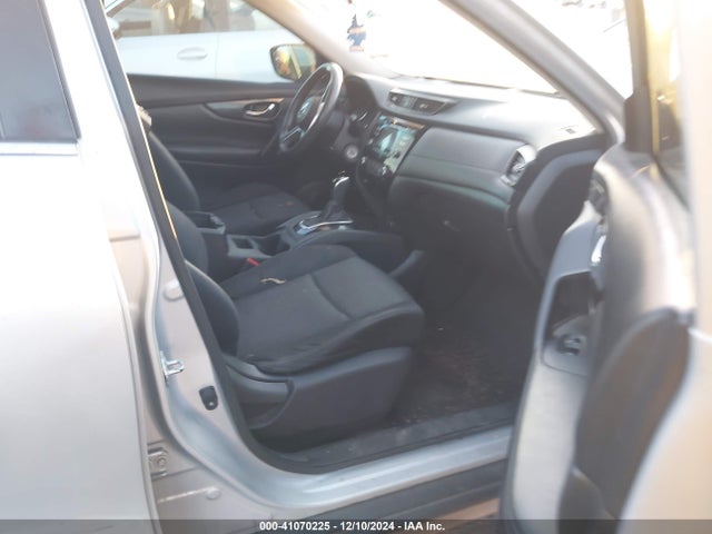 JN8AT2MT7HW383606 Nissan Rogue