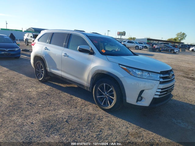 Toyota Highlander Xle 2019 5TDKZRFH0KS360787 Image 1