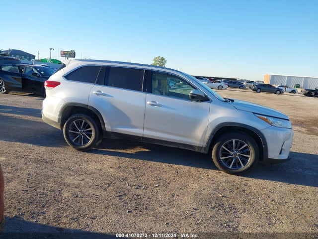 Toyota Highlander Xle 2019 5TDKZRFH0KS360787 Image 13