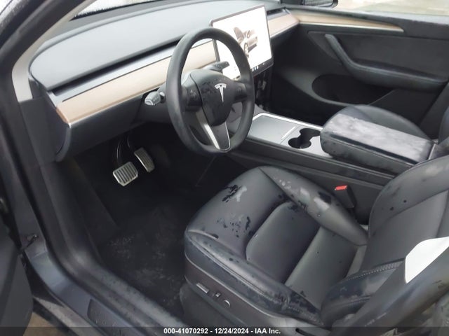 2023 TESLA MODEL Y 7SAYGAEE7PF623932 Photo 4