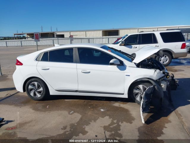 KMHC75LC2HU019712 Hyundai Ioniq Hybrid Sel
