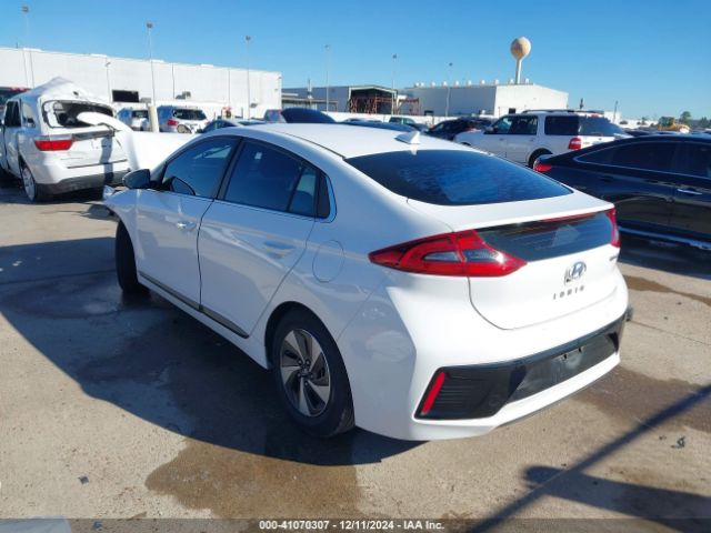 KMHC75LC2HU019712 Hyundai Ioniq Hybrid Sel