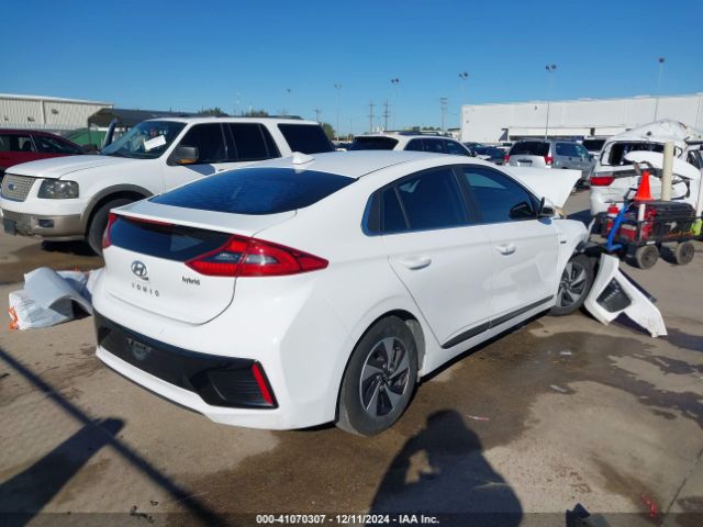 KMHC75LC2HU019712 Hyundai Ioniq Hybrid Sel
