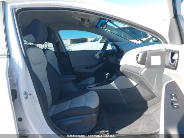 KMHC75LC2HU019712 Hyundai Ioniq Hybrid Sel