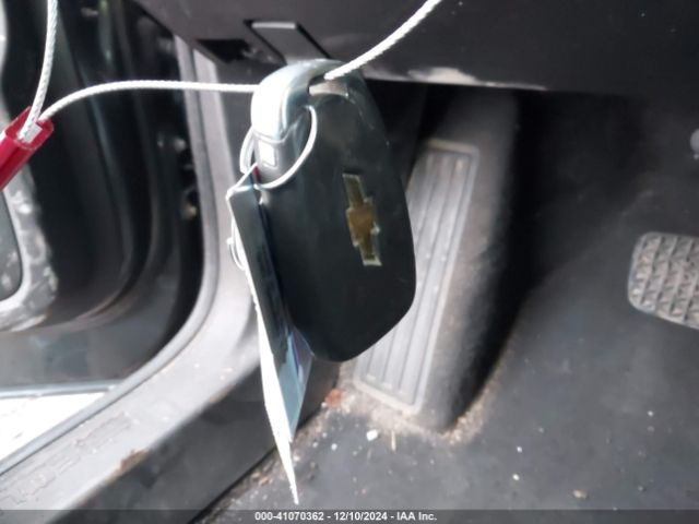 3GNAXHEV0JS504987 Chevrolet EQUINOX LS