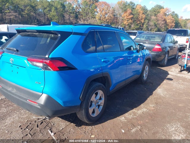 2T3W1RFV8MW167271 Toyota Rav4 Xle