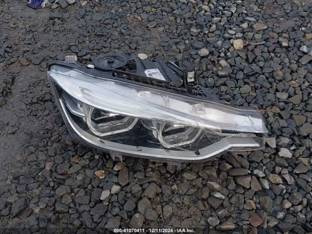 WBA8D9C57JEB35273 BMW 330i Xdrive