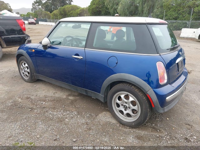 2004 MINI COOPER WMWRC33444TC53874 Photo 2