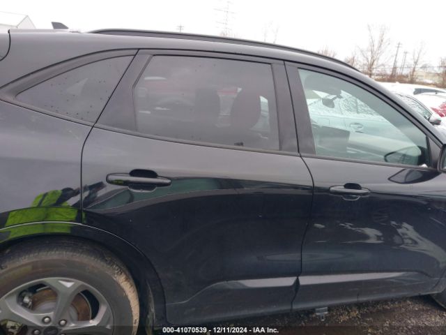 1FMCU0MN3PUA95918 Ford Escape St-line