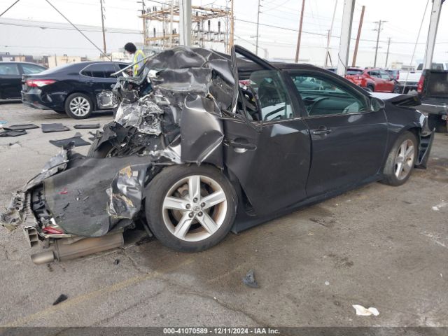 4T1BF1FK2EU441324 Toyota CAMRY SE