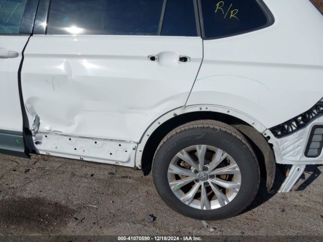 3VV1B7AX8JM087858 Volkswagen Tiguan 2.0t S