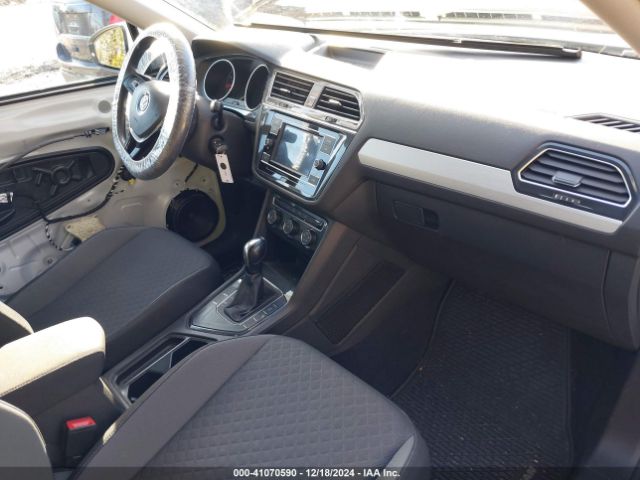 3VV1B7AX8JM087858 Volkswagen Tiguan 2.0t S