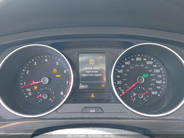 3VV1B7AX8JM087858 Volkswagen Tiguan 2.0t S