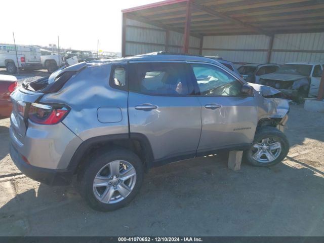 3C4NJDBB6NT191992 Jeep Compass Latitude 4x4