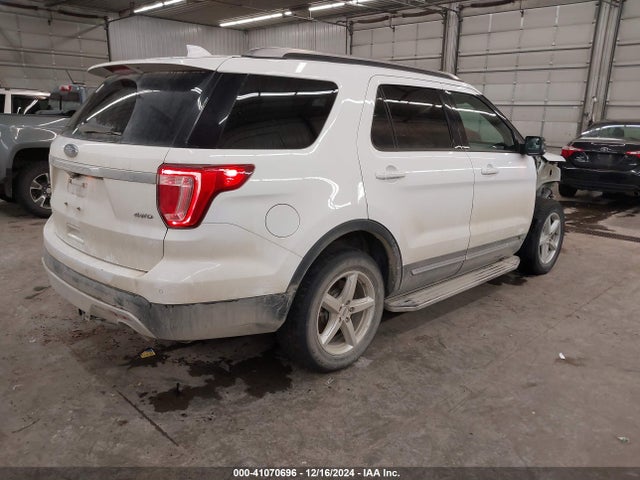 Ford EXPLORER XLT 2017 1FM5K8D85HGD24803 Image 4