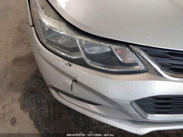 1G1BC5SM9J7148985 Chevrolet Cruze Ls Auto
