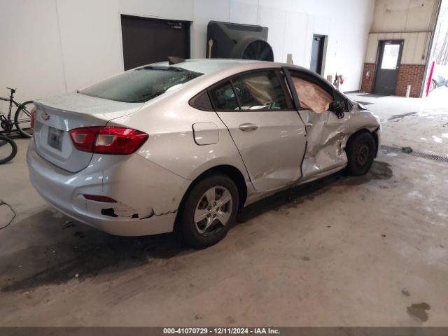 1G1BC5SM9J7148985 Chevrolet Cruze Ls Auto