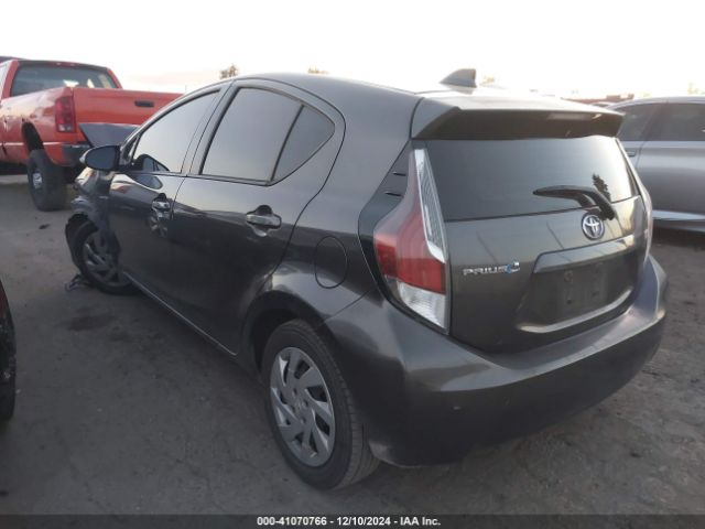 JTDKDTB30F1586854 Toyota Prius C Two