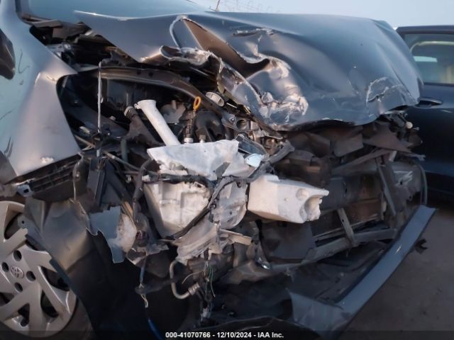 JTDKDTB30F1586854 Toyota Prius C Two