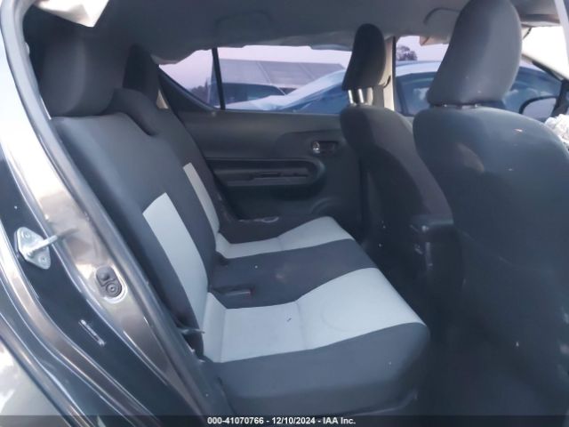 JTDKDTB30F1586854 Toyota Prius C Two