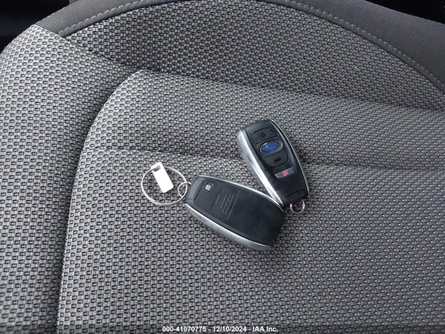JF2GUADC7R8321997 Subaru Crosstrek Premium