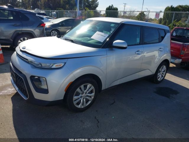KNDJ23AU2L7716802 KIA SOUL LX