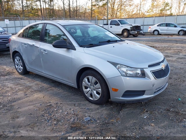 2014 1G1PA5SH1E7465552 main image
