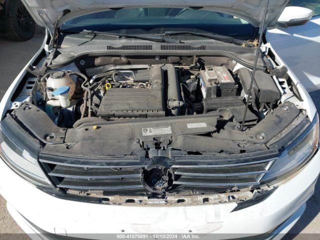 3VWB67AJ3JM205931 Volkswagen Jetta 1.4t Se/1.4t Wolfsburg Edition