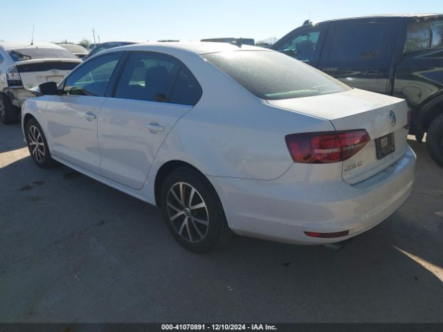 3VWB67AJ3JM205931 Volkswagen Jetta 1.4t Se/1.4t Wolfsburg Edition
