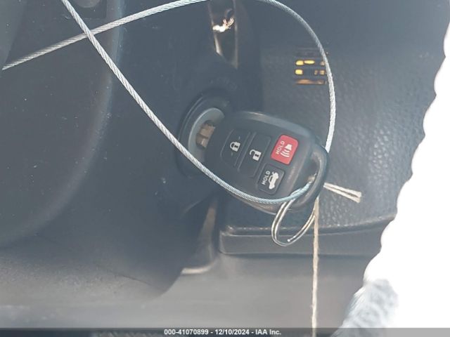 5YFBURHE6JP808524 Toyota COROLLA SE