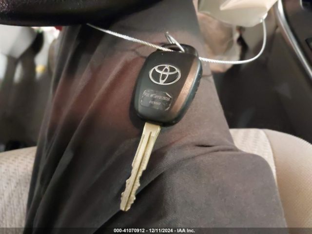 4T1BF1FK0HU400811 Toyota CAMRY LE