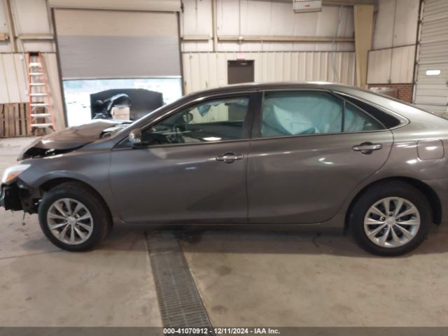 4T1BF1FK0HU400811 Toyota CAMRY LE