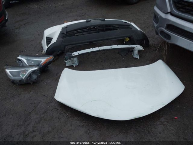 JTMBFREV5HJ148473 Toyota RAV4 LE