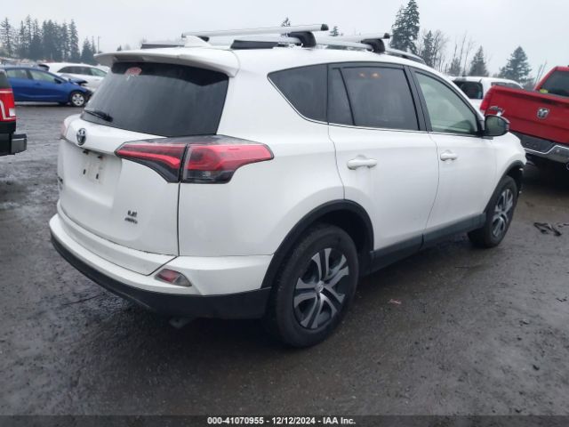 JTMBFREV5HJ148473 Toyota RAV4 LE