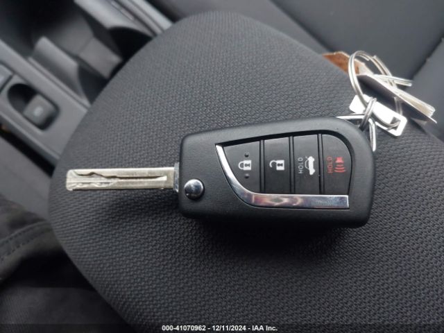5YFB4MDE0RP216671 Toyota COROLLA LE